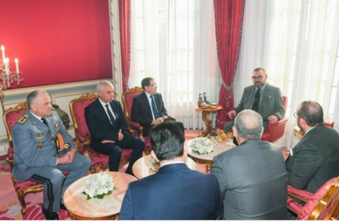 الملك محمد السادس يأمر بترحيل 100