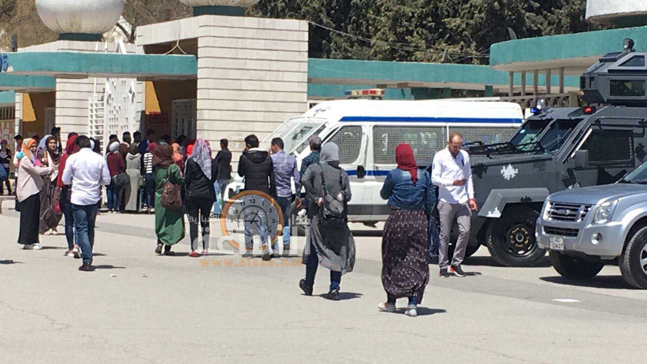 مشاجرة عنيفة أمام كلية العلوم التربوية