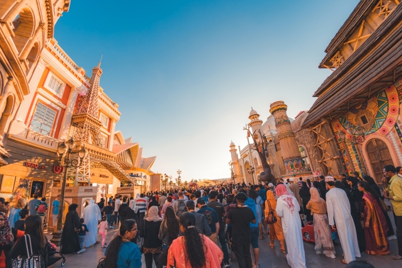 القرية العالمية تعلن إطلاق سحب قيمته