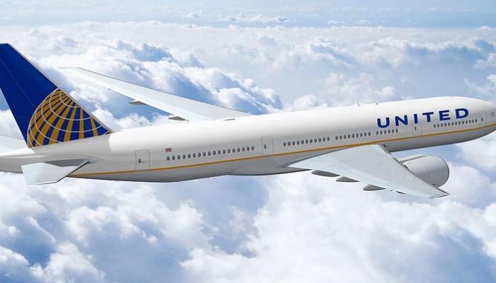 مخاوف كورونا.. يونايتد أيرلاينز تخفض رحلاتها