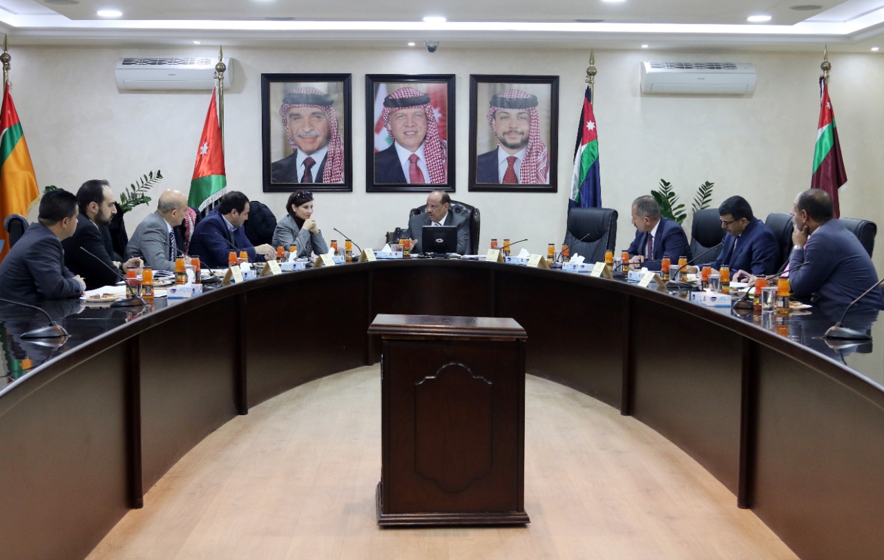 حماد يرأس اجتماعا لمناقشة الواقع السياحي