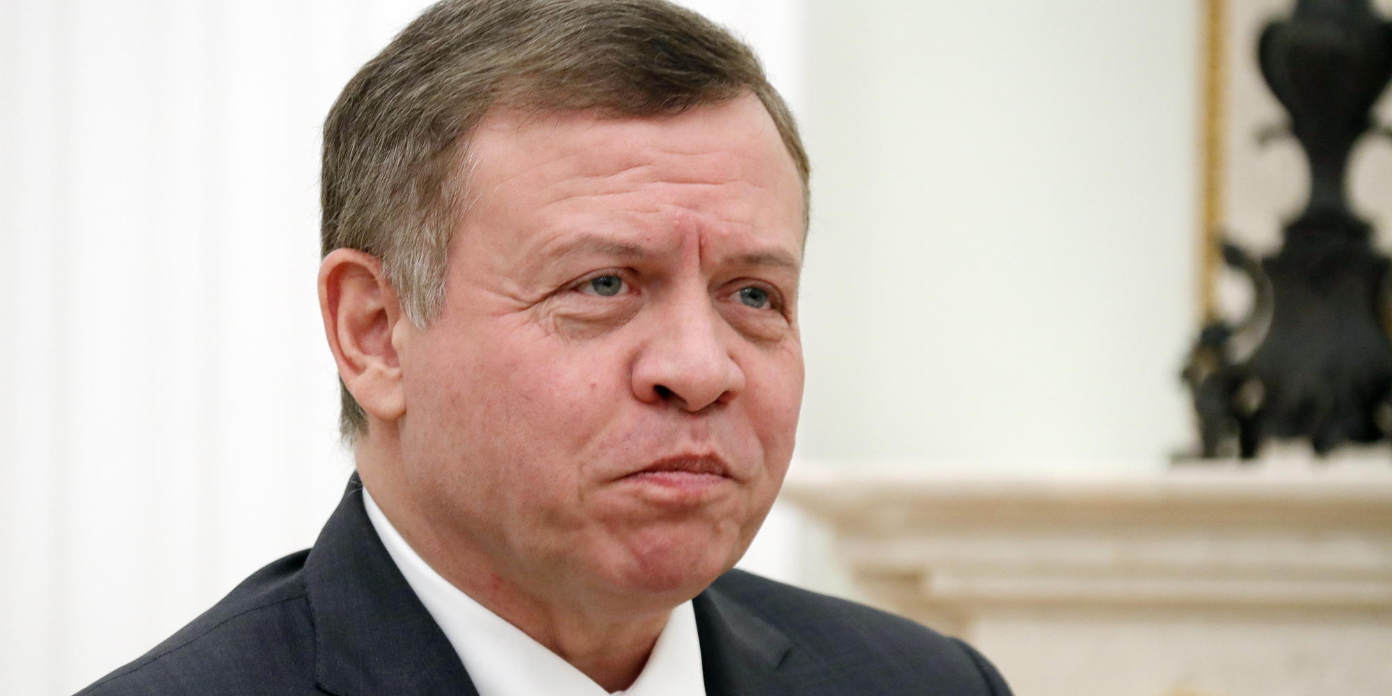 الملك يبدأ زيارة خاصة