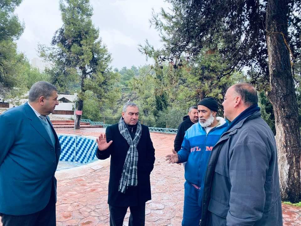 وزير الشباب يتفقد المجمع الرياضي بعجلون