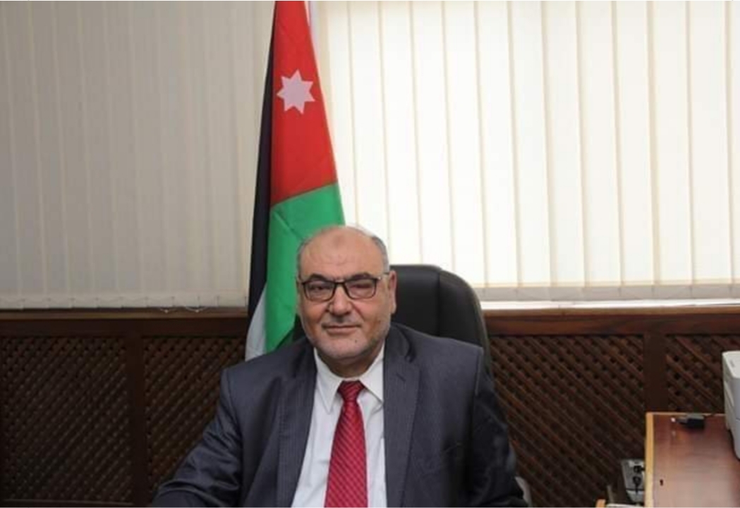 العموش والفاضل يهنئان الزبون برئاسة الجامعة