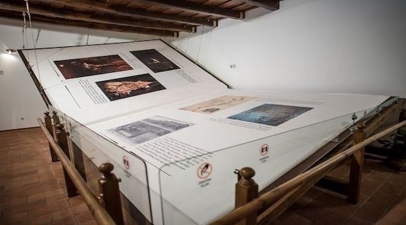 قرية هنغارية تحتضن أكبر كتاب مصنوع