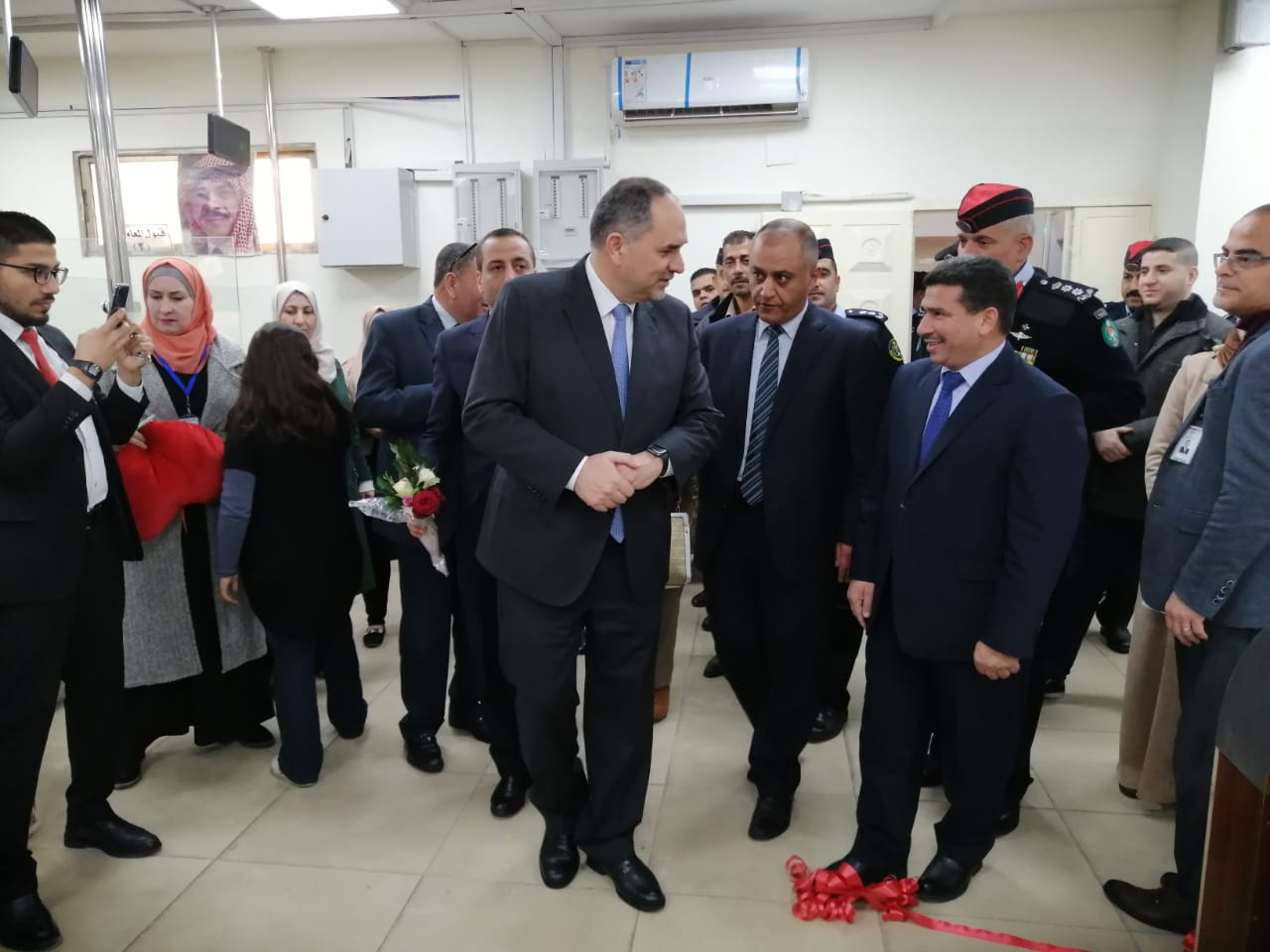 التلهوني يفتتح دائرة تنفيذ جرش بعد