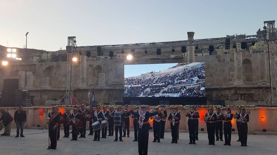 انطلاق فعاليات ’أمنا عمان‘ بحضور الآلآف