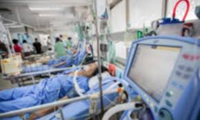 امام رئيس الوزراء ووزير الصحة: شاب