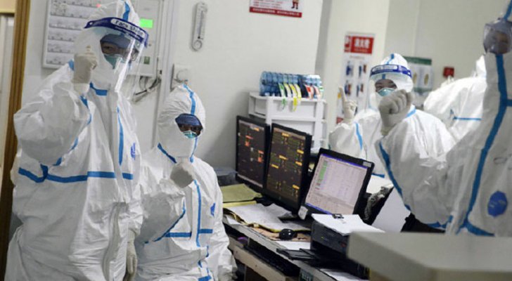 الصحة: أعراض فيروس كورونا تشبه نزلات