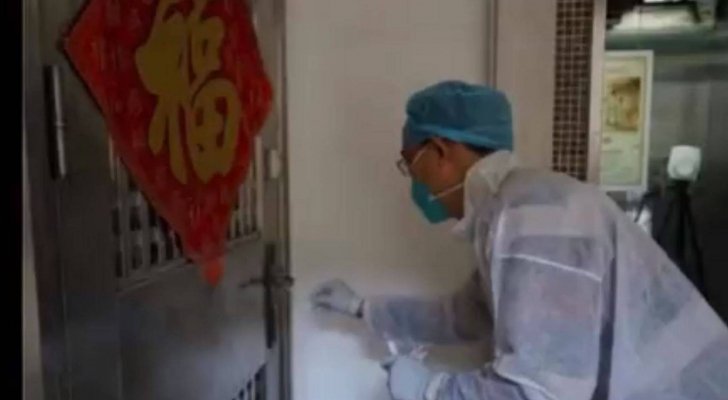 اكتشاف فيروس كورونا على مقبض باب