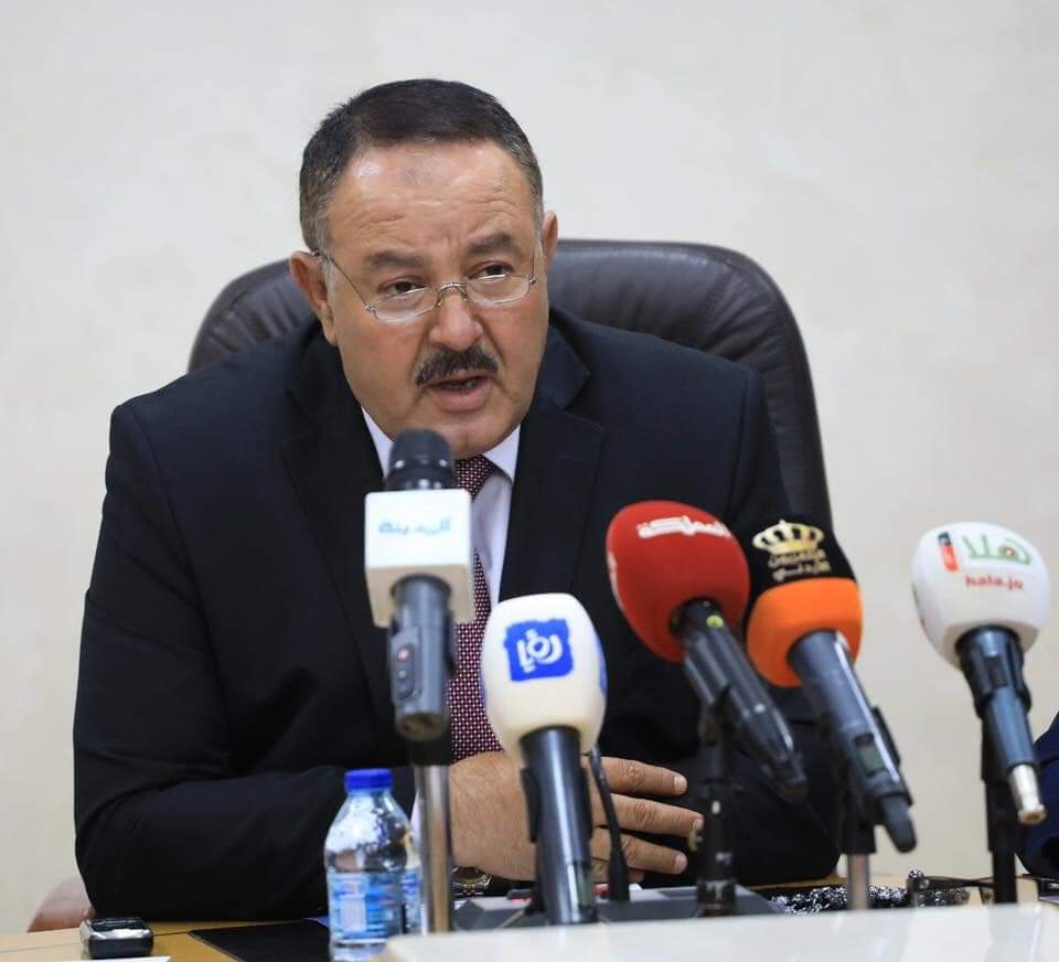 الحياري يطالب بالكشف عن أسباب نقل