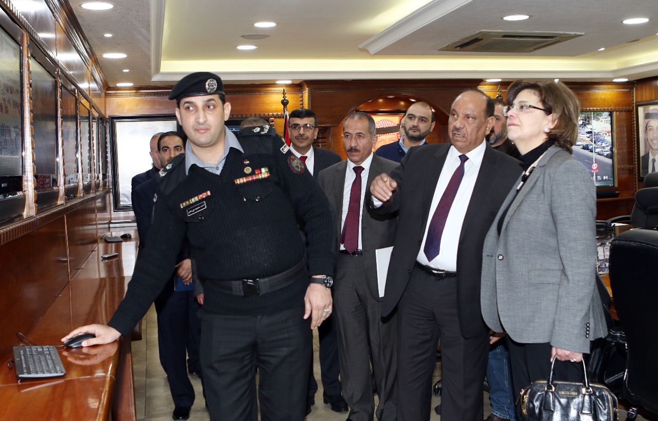 وزارة الداخلية تطلق ثلاث خدمات الكترونية