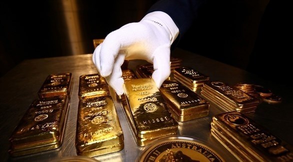 الذهب يتراجع بسبب بيانات أمريكية وقلق