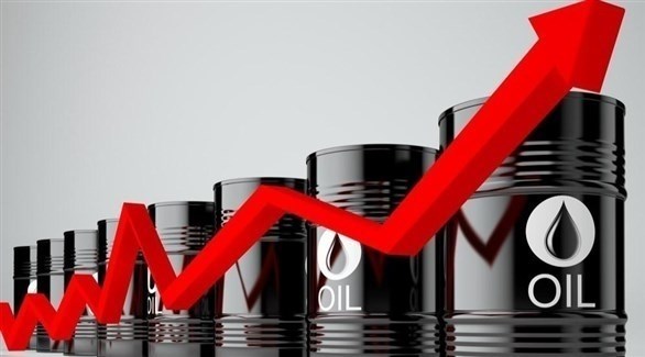 النفط يرتفع بعد التفاؤل بمكافحة كورونا