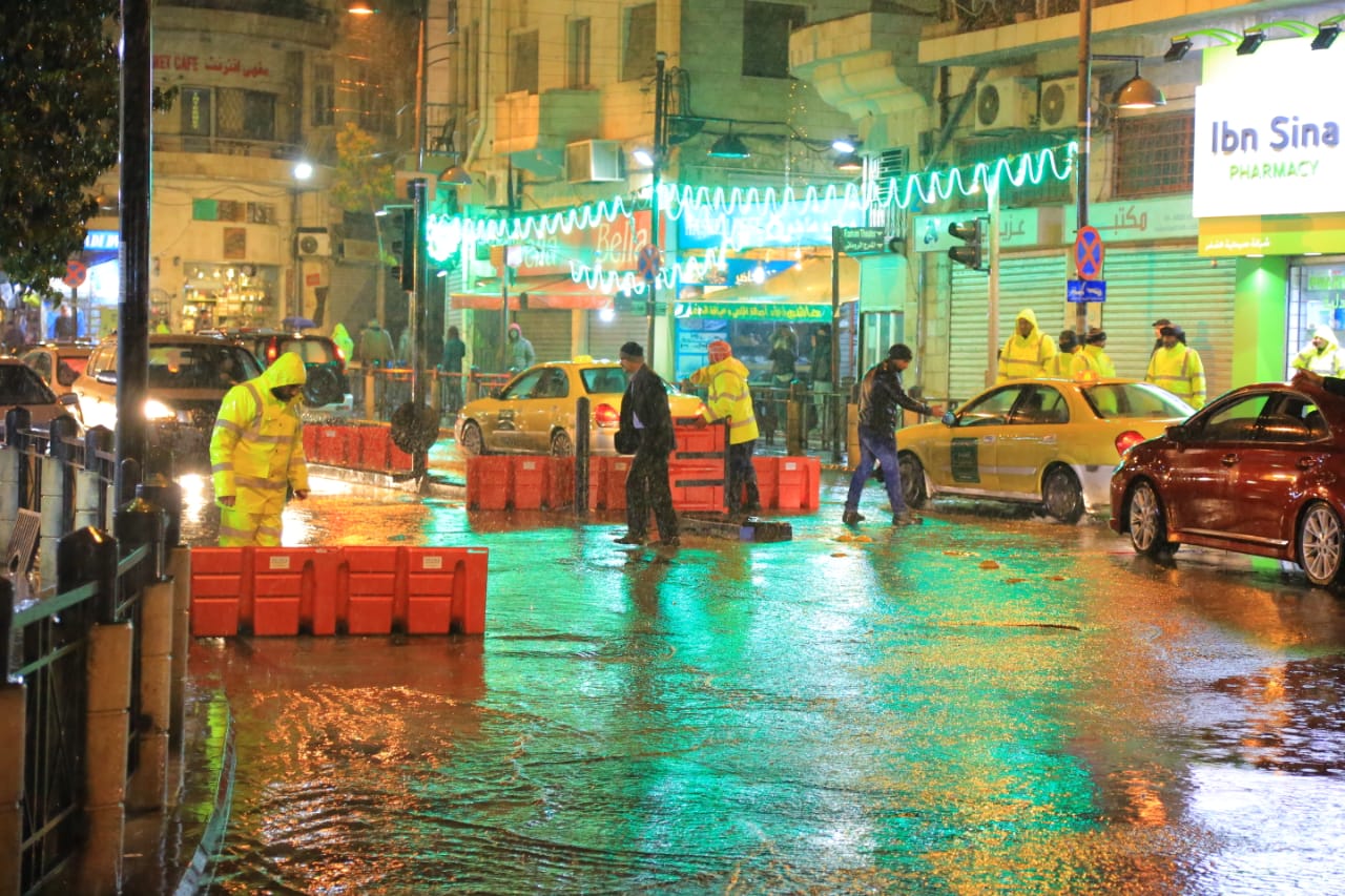 الامانة تنشر كوادرها استعدادا للمنخفض الجوي