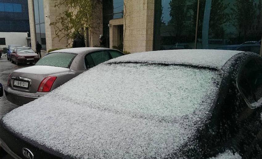 الآن.. ثلوج خفيفة وعشوائية في عمّان