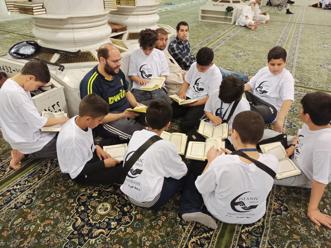 400 يتيم لأداء العمرة بدعم من