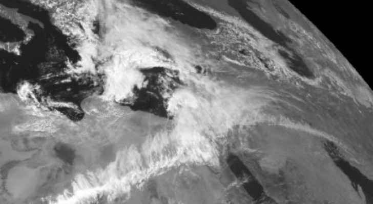 منخفض جوي خماسيني عميق يجلب الاضطرابات