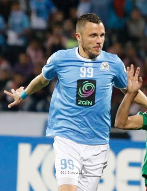 وصول بطاقة لوكاس للفيصلي