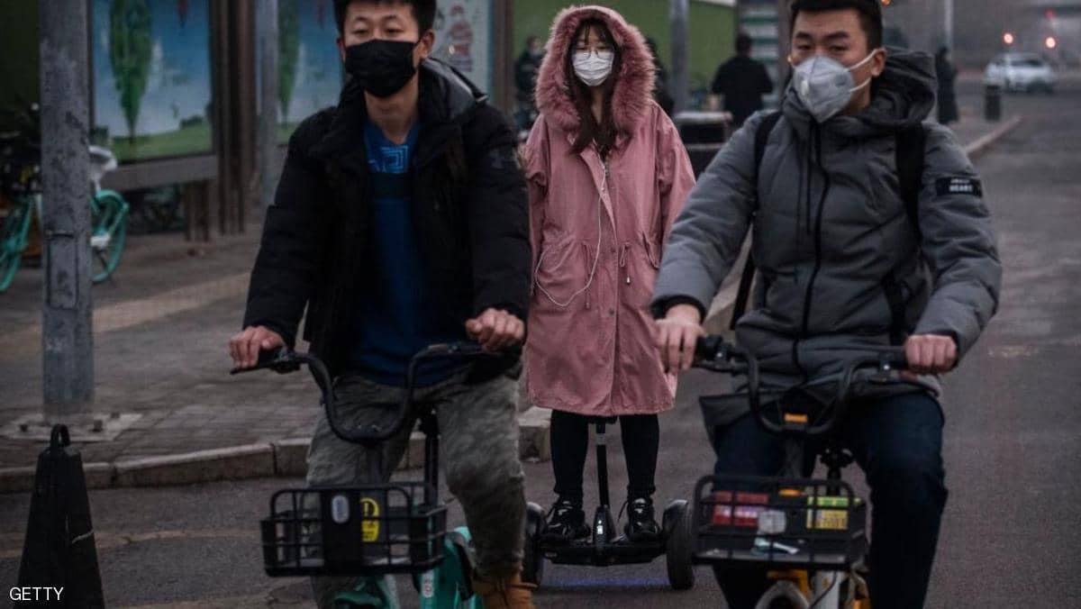 معاقبة مسؤولين صينيين بارزين بعد وفاة