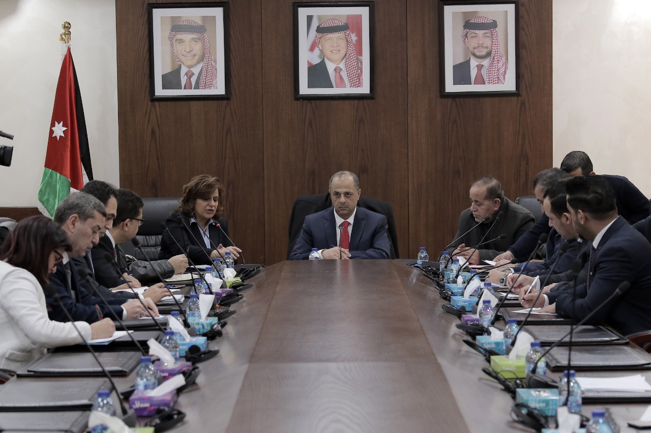 لجنة الاستثمار والاقتصاد النيابية تطلع على