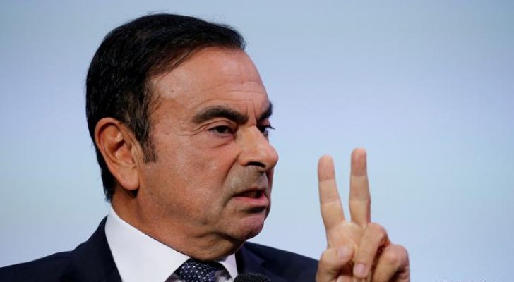 شركة نيسان تطالب كارلوس غصن بـ