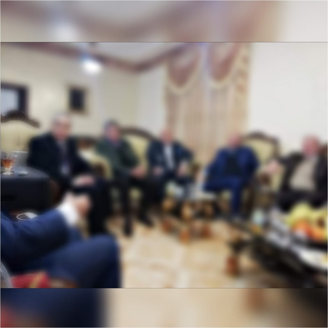 اجتماع خاص .. ما القصة؟