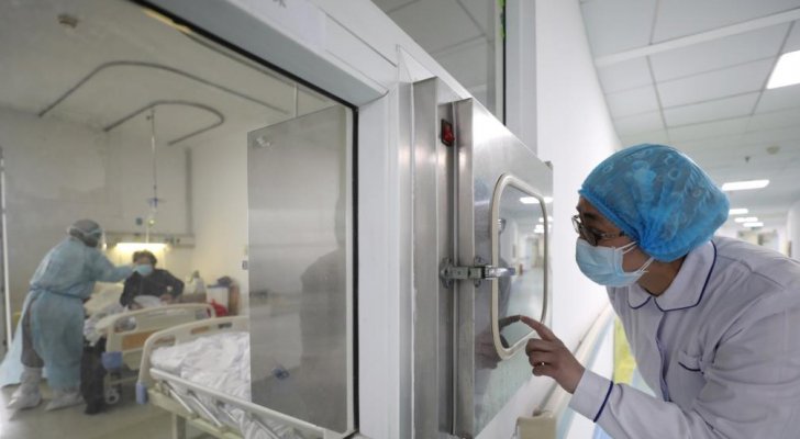 انتحار صيني في السعودية بعد الحجر