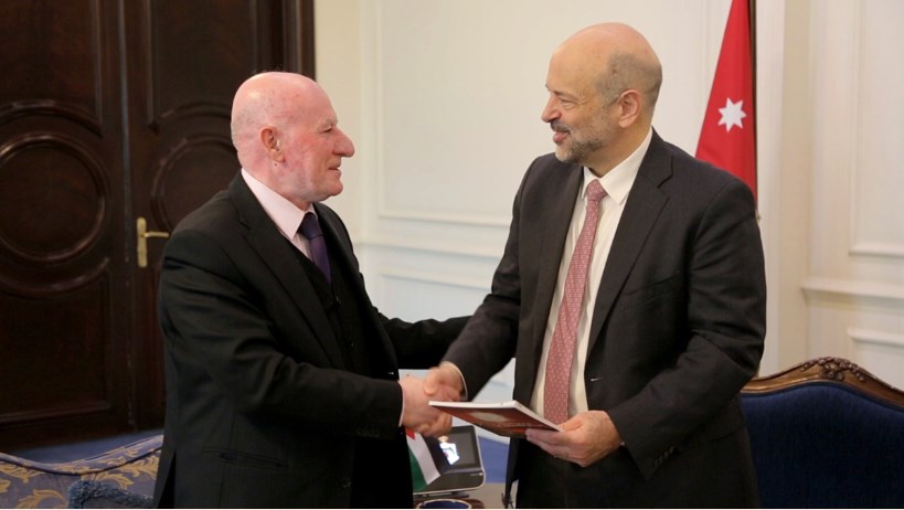 الرزاز يتسلم نسخة من تقرير اللجنة