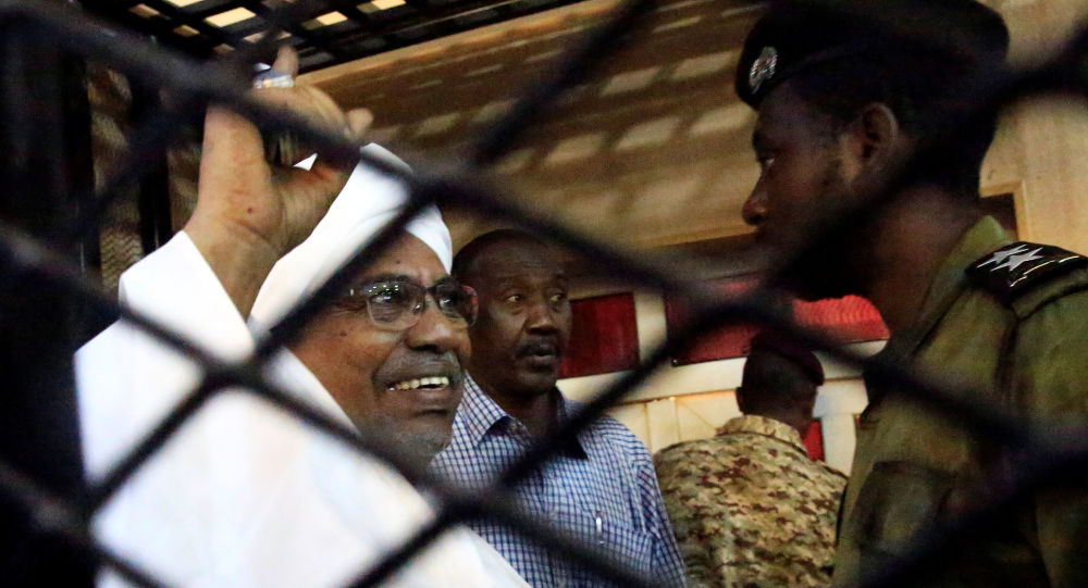 وزير الإعلام السوداني: قد يتم تسليم