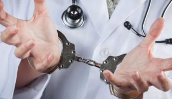 ضبط مزور «وصفات طبية مخدرة» بشارع