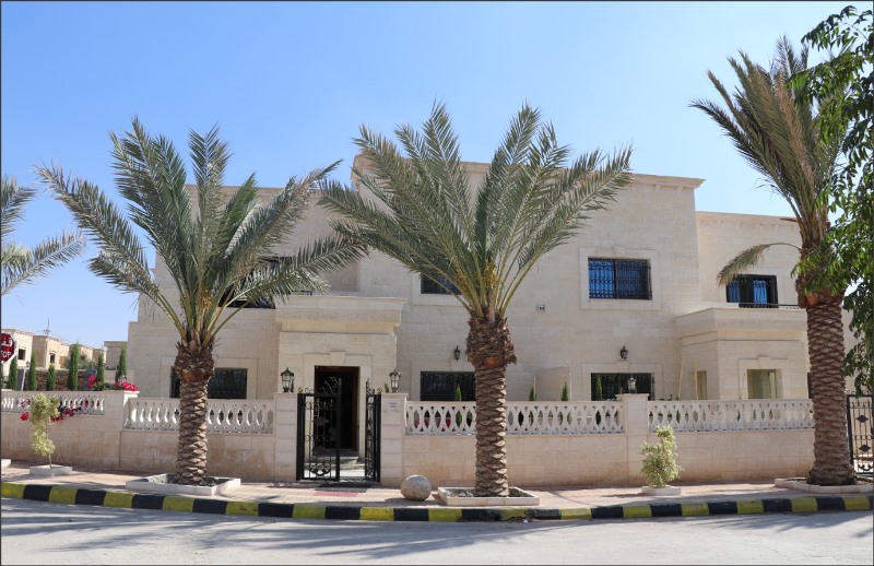 فينيكس: بداية قوية لمشروع فلل الجاردنز