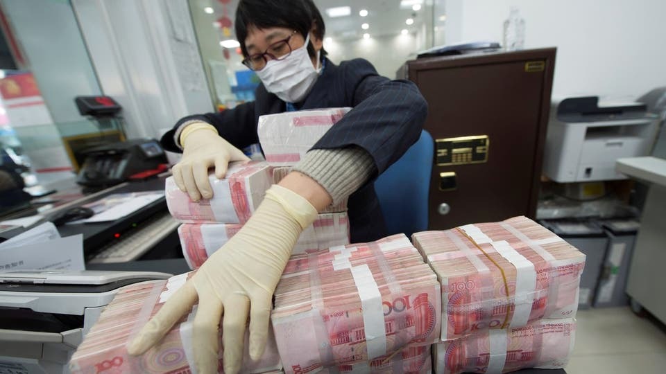 الفيروس يزيد القروض المتعثّرة لبنوك الصين