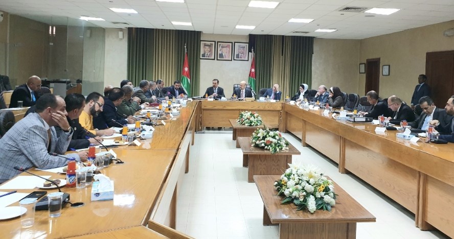 الرزاز يترأس اجتماعا في التربية بحضور