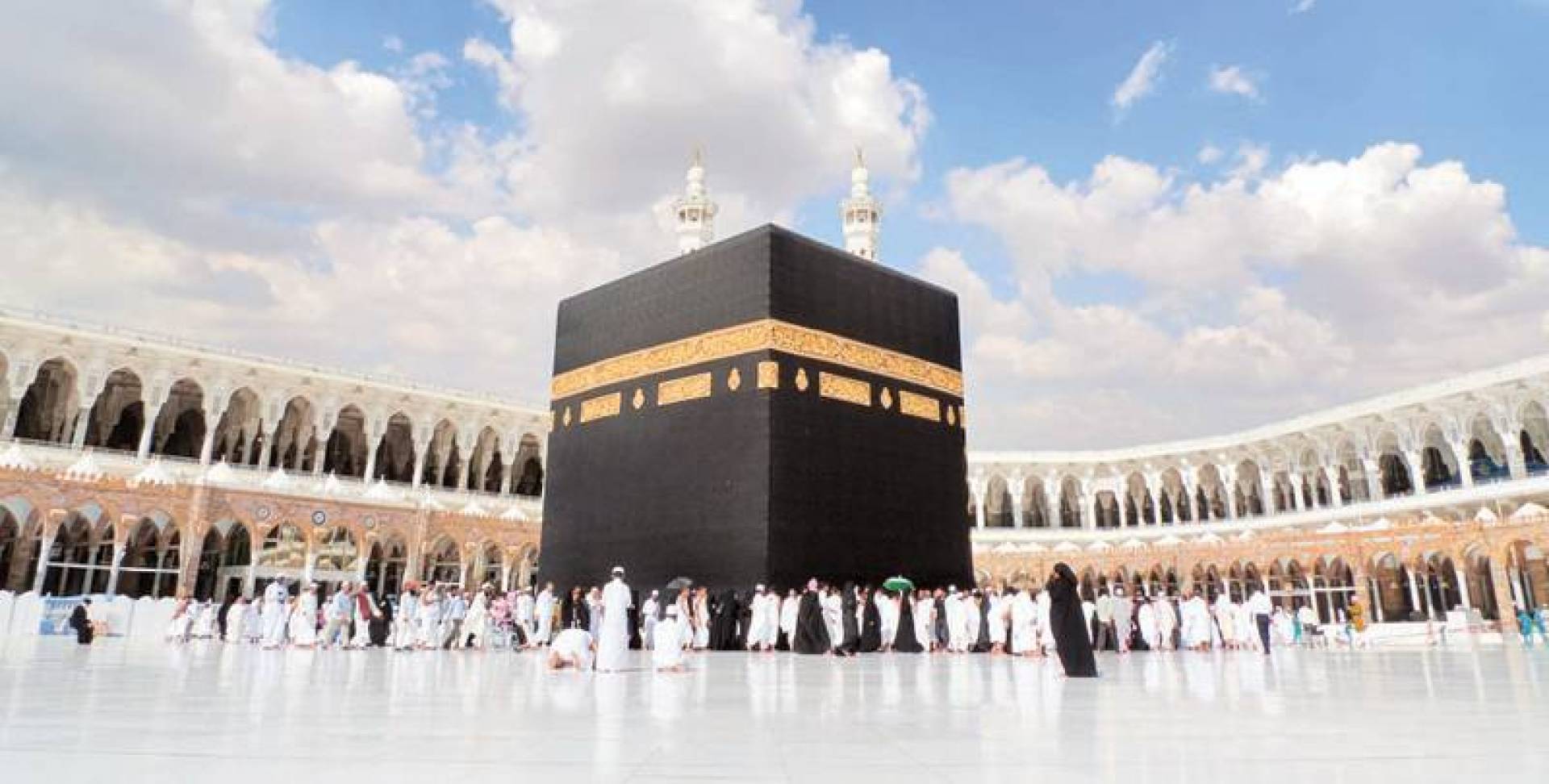 مواطن مصري ينتحر حزنا على وفاة