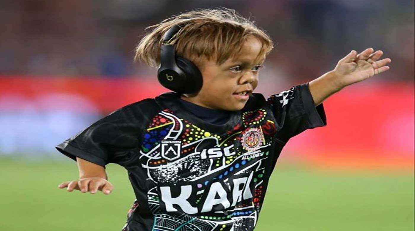 فتى أستراليا الصغير يتبرّع بـ 432