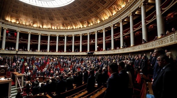 حزب ماكرون يبدأ إجراءات تأسيس مدرسة