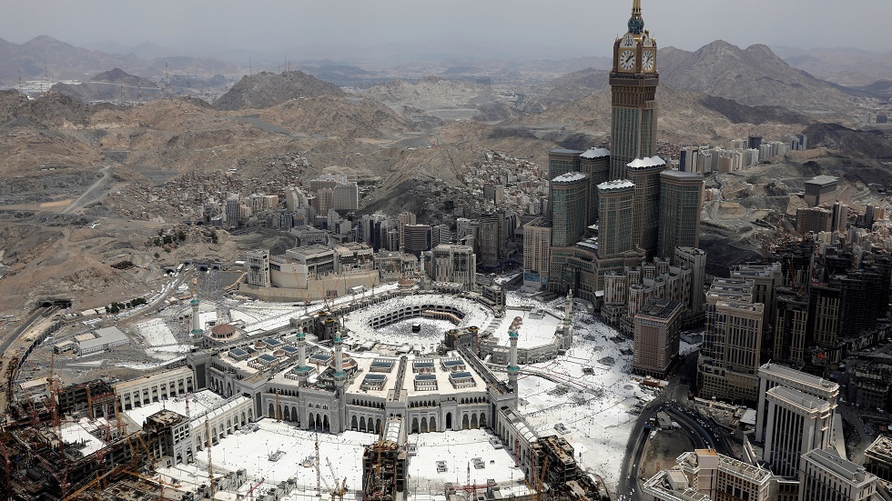 صور لمقبرة المعلا في مكة حيث