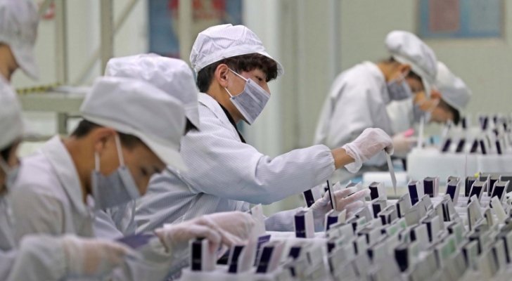 فيروس كورونا يتسبب بتراجع تاريخي للتصنيع