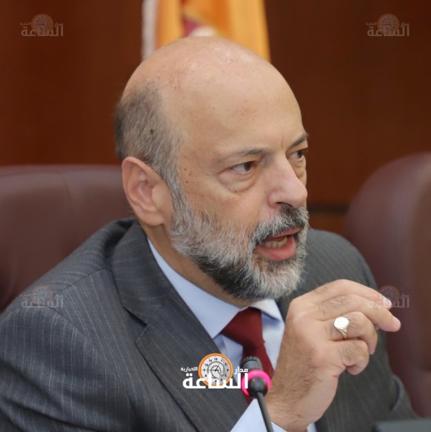 الرزاز يوجه بتفعيل خط ساخن خاص