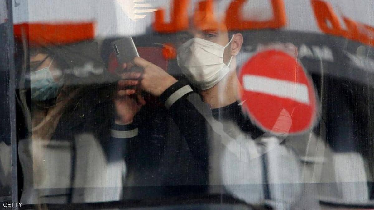 مفارقة كبيرة.. الصين تجلي رعاياها من