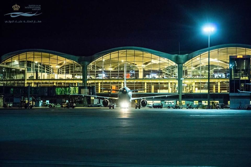 «المطار» يستقبل 680 ألف مسافر في