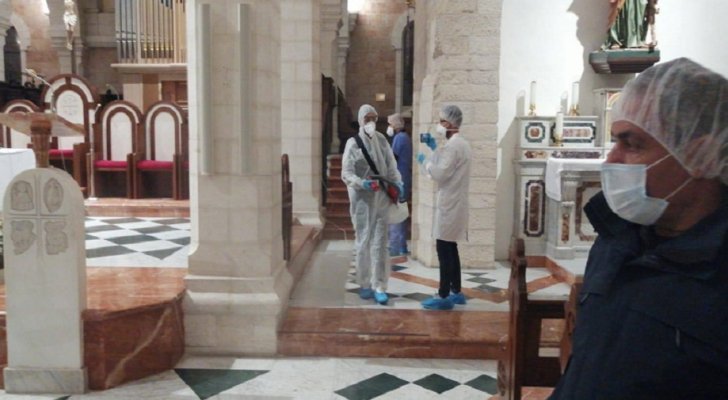 كنيسة المهد تغلق أبوابها بسبب كورونا