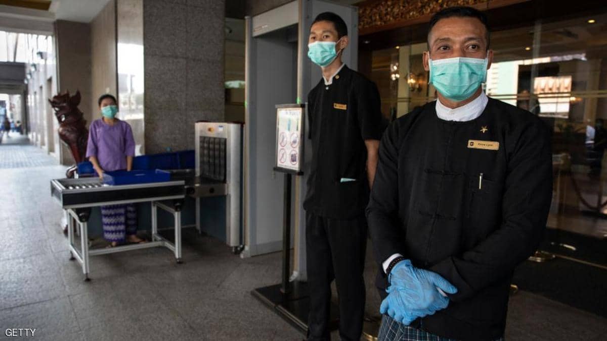 إلغاء حجوزات وفنادق خالية.. كورونا يعصف