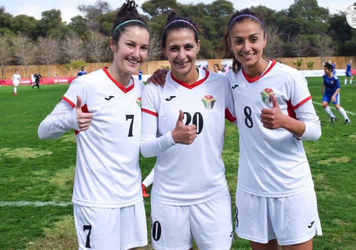 النبر وخير والشاذلي يودعن ملاعب كرة