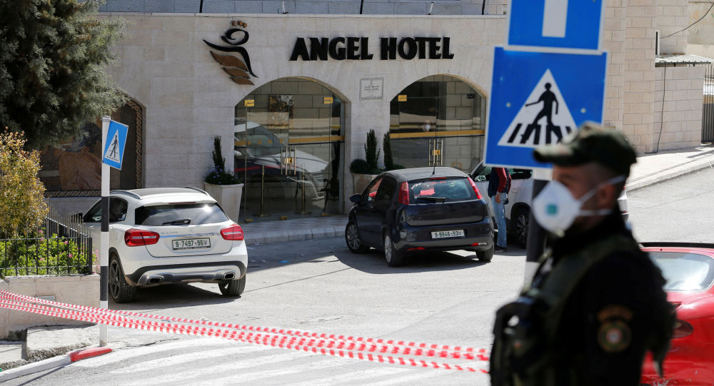 إعلان طوارئ وغلق مدارس ووقف السياحة..