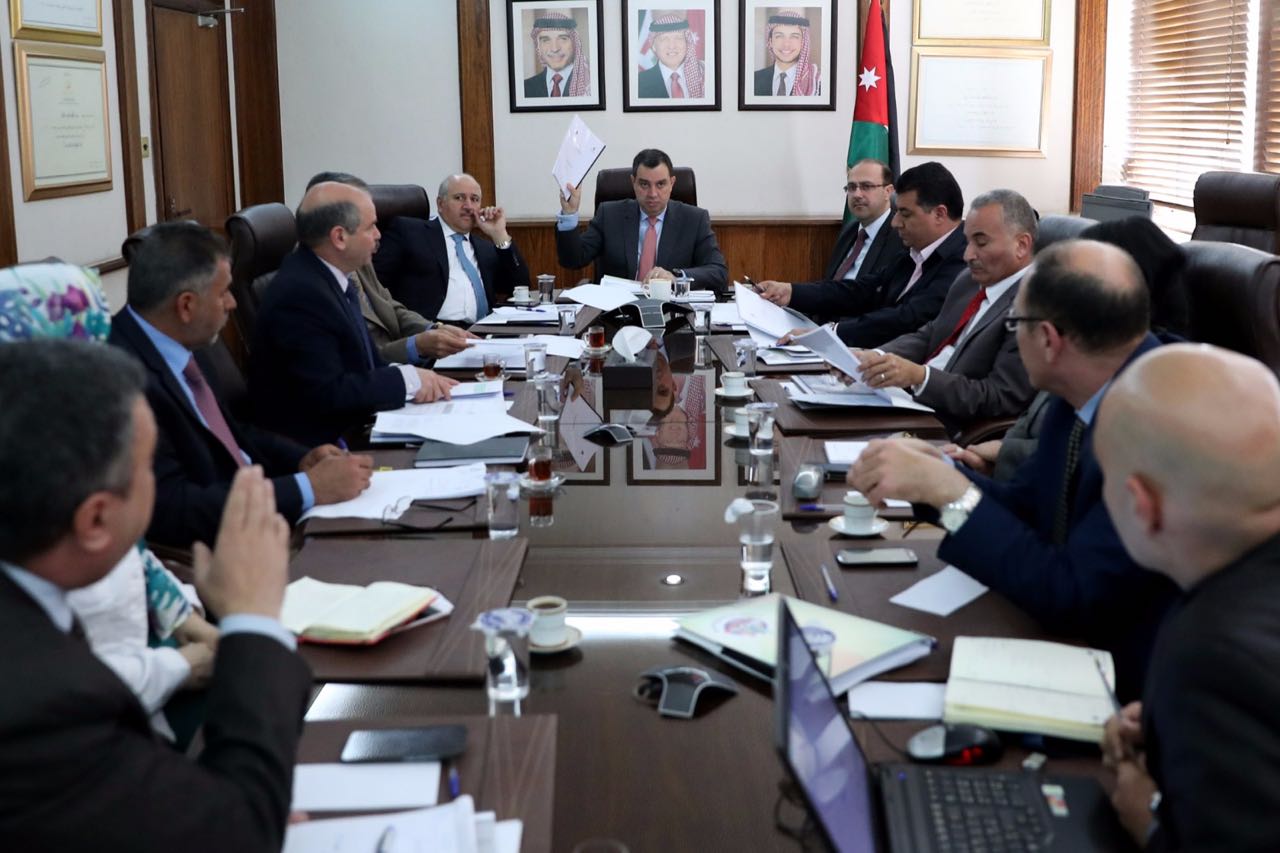 الفاخوري يترأس الاجتماع الاول للجنة الوزارية