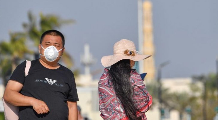 الإمارات تعلن شفاء 5 حالات من