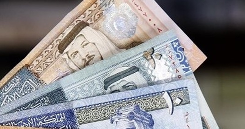 صرف مكافأة موظفي الفئة الثالثة في