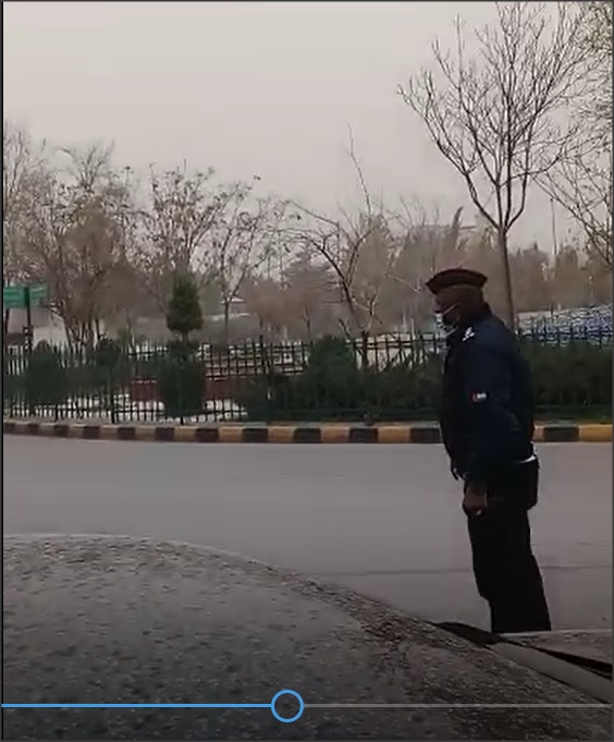 لماذا يشرد رجال السير الأردنيون إلى